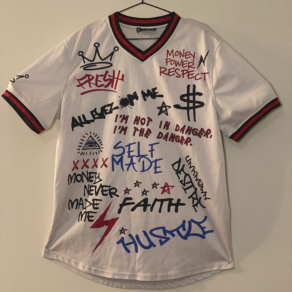 Rebel Minds Men’s XL jersey